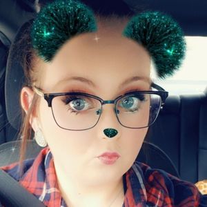 Meet your Posher, Alison